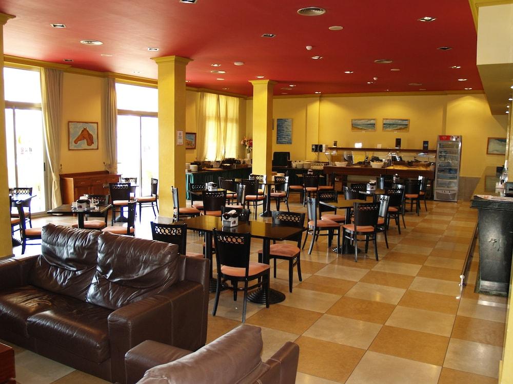 Hotel Montera Plaza Los Barrios Kültér fotó