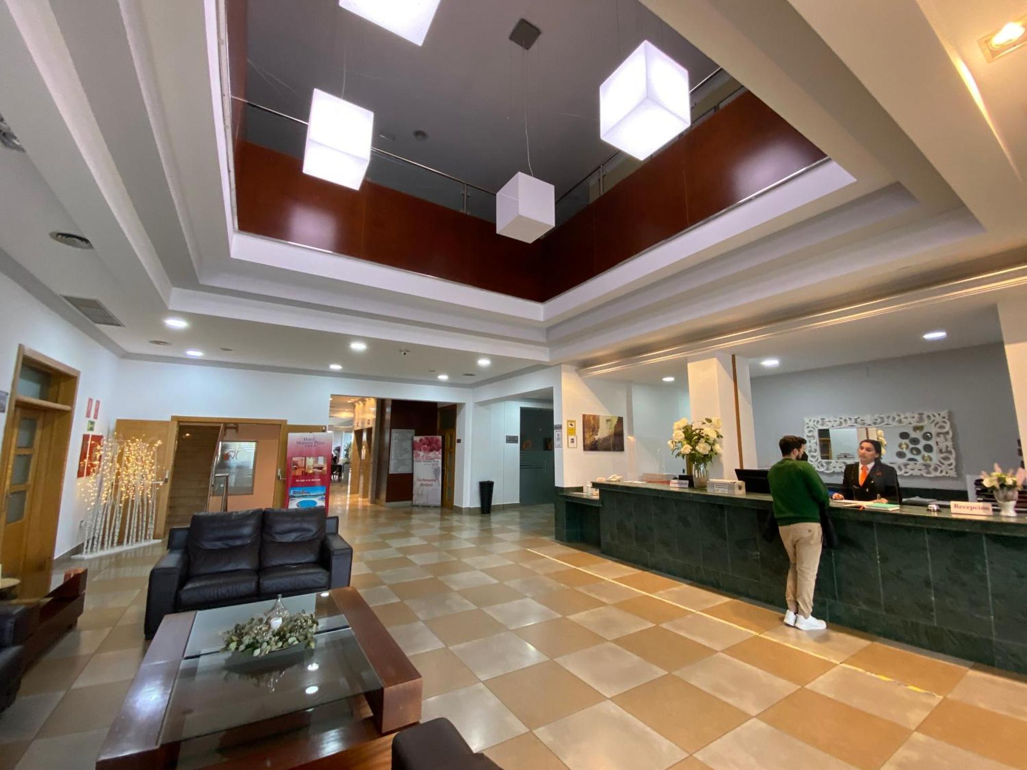 Hotel Montera Plaza Los Barrios Kültér fotó